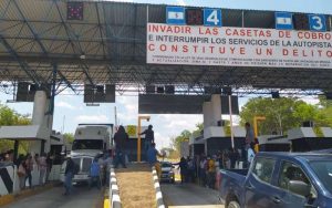 DE LO INAUDITO: LOS INTOCABLES “TOMACASETAS”. DE LO INAUDITO: LOS INTOCABLES “TOMACASETAS”.