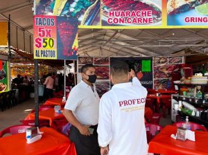 Paga más de mil pesos por 5 tacos en Feria de Irapuato Paga más de mil pesos por 5 tacos en Feria de Irapuato