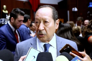 Habrá periodo extraordinario para discutir la reforma electoral, afirma Leonel Godoy Habrá periodo extraordinario para discutir la reforma electoral, afirma Leonel Godoy