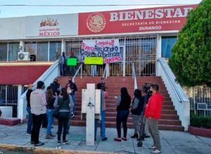 Trabajadores de la Secretaría del Bienestar paran labores porque no les respetan sus prestaciones Trabajadores de la Secretaría del Bienestar paran labores porque no les respetan sus prestaciones