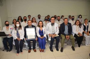 Hospital General de la capital “Valentín Gracia” ha atendido a más de 5 mil guanajuatenses con sospecha o confirmados a COVID-19 Hospital General de la capital “Valentín Gracia” ha atendido a más de 5 mil guanajuatenses con sospecha o confirmados a COVID-19