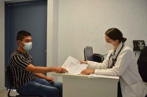 Realiza secretaria de salud hiperplastia a adultos mayores de 45 años Realiza secretaria de salud hiperplastia a adultos mayores de 45 años