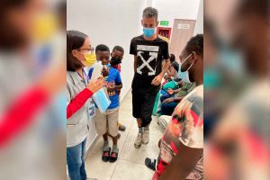 La Secretaría de Salud sigue el curso de la Caravana Internacional de 7 mil migrantes que partió de Tapachula Chiapas camino a Estado Unidos La Secretaría de Salud sigue el curso de la Caravana Internacional de 7 mil migrantes que partió de Tapachula Chiapas camino a Estado Unidos