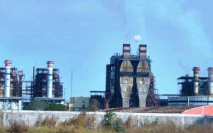 Podría ser Pemex o CFE quienes estén contaminando el aire de Salamanca Podría ser Pemex o CFE quienes estén contaminando el aire de Salamanca