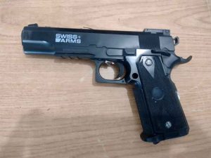 Detienen a joven que intento extorsionar a su exnovia a través de redes sociales utilizando un arma para intimidarla Detienen a joven que intento extorsionar a su exnovia a través de redes sociales utilizando un arma para intimidarla