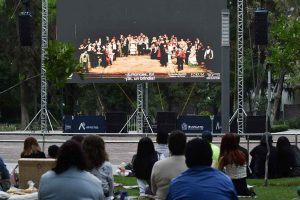 Disfrutan irapuatenses de ópera picnic Disfrutan irapuatenses de ópera picnic