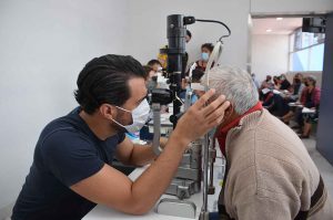SSG retira parches a 150 adultos mayores operados de cataratas SSG retira parches a 150 adultos mayores operados de cataratas