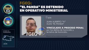 «El Panda» es detenido en operativo ministerial, se le acusa de haber ultimado a una mujer mientras buscaba a otro hombre para asesinarlo, en León. «El Panda» es detenido en operativo ministerial, se le acusa de haber ultimado a una mujer mientras buscaba a otro hombre para asesinarlo, en León.