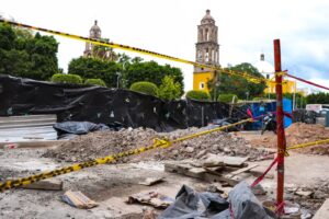 CONTARÁ CENTRO HISTÓRICO CON ZONAS ARBOLADAS CONTARÁ CENTRO HISTÓRICO CON ZONAS ARBOLADAS