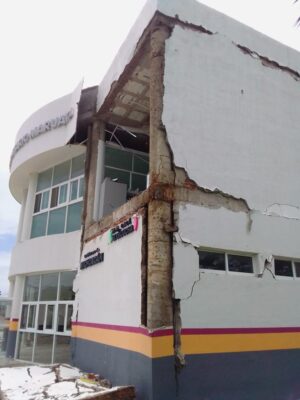 2 muertos y más de 700 réplicas; tras sismo de 7.7 grados en México 2 muertos y más de 700 réplicas; tras sismo de 7.7 grados en México
