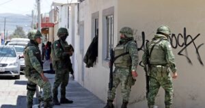 Oposición rechaza reforma de mantener al ejército en las calles; Obrador exhibe a Senadores Oposición rechaza reforma de mantener al ejército en las calles; Obrador exhibe a Senadores