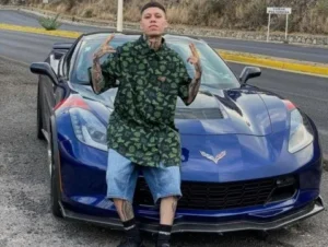 Se burlan de Santa Fe Klan por su auto Se burlan de Santa Fe Klan por su auto