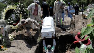 México registró 1 millón 122 mil 249 muertes; durante 2021 México registró 1 millón 122 mil 249 muertes; durante 2021