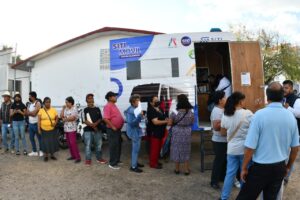 LLEVAN ATENCIÓN A FAMILIAS IRAPUATENSES EN COLONIAS LLEVAN ATENCIÓN A FAMILIAS IRAPUATENSES EN COLONIAS