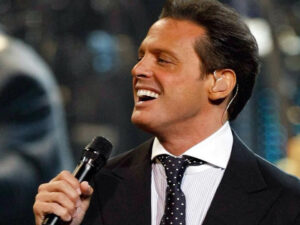 Luis Miguel vuelve a los escenarios Luis Miguel vuelve a los escenarios