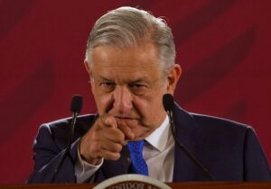 “Cretinos y corruptos” opositores a reforma electoral, AMLO “Cretinos y corruptos” opositores a reforma electoral, AMLO