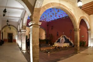 RECUERDAN CON ALTAR A PERSONAJES DE IRAPUATO RECUERDAN CON ALTAR A PERSONAJES DE IRAPUATO