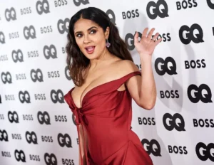 Salma Hayek deslumbra en redes sociales Salma Hayek deslumbra en redes sociales