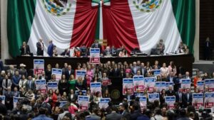 Reforma Electoral no pasó; MORENA aprueba “Plan B” Reforma Electoral no pasó; MORENA aprueba “Plan B”