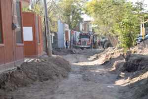 INICIA PAVIMENTACIÓN DE CALLES EN COMUNIDADES Y COLONIAS INICIA PAVIMENTACIÓN DE CALLES EN COMUNIDADES Y COLONIAS