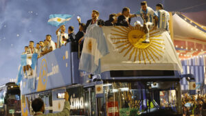 Selección de Argentina inicia caravana de celebración en Buenos Aires Selección de Argentina inicia caravana de celebración en Buenos Aires