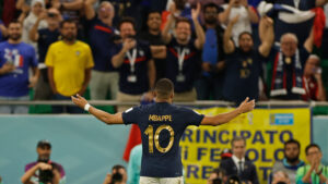 Mbappé galardonado por tercera ocasión como el mejor jugador del partido Mbappé galardonado por tercera ocasión como el mejor jugador del partido