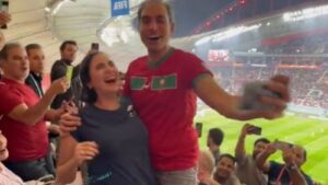 Aficionado pidió matrimonio en pleno partido por el tercer lugar de Qatar 2022 Aficionado pidió matrimonio en pleno partido por el tercer lugar de Qatar 2022