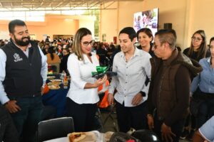 MEJORA SALARIO DE PERSONAL DE SERVICIOS PÚBLICOS MEJORA SALARIO DE PERSONAL DE SERVICIOS PÚBLICOS