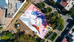 LLENAN DE ARTE Y COLOR CANCHAS EN PARQUES VECINALES LLENAN DE ARTE Y COLOR CANCHAS EN PARQUES VECINALES