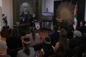 Inauguran Exposición de los Rostros del Gobierno Abasolense Inauguran Exposición de los Rostros del Gobierno Abasolense