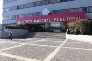 Piden al INE investigar reunión de «corcholatas» con gobernadores Piden al INE investigar reunión de «corcholatas» con gobernadores