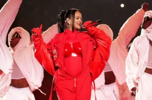 ¿Rihanna anuncia su segundo embarazo en el Super Bowl? ¿Rihanna anuncia su segundo embarazo en el Super Bowl?