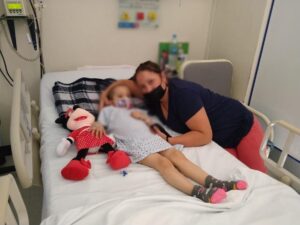 SSG aplica cédulas de evaluación para buscar niños con algún tipo de cáncer.} SSG aplica cédulas de evaluación para buscar niños con algún tipo de cáncer.}