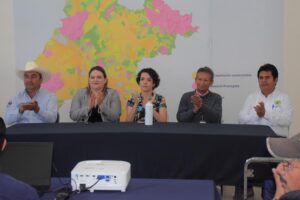El Sistema de Salud Gto comenzó con las actividades del Operativo Dengue 2023 en Irapuato y varios municipios que corresponden a la Jurisdicción Sanitaria VI. El Sistema de Salud Gto comenzó con las actividades del Operativo Dengue 2023 en Irapuato y varios municipios que corresponden a la Jurisdicción Sanitaria VI.