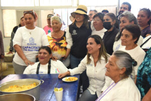MEJORAN, TRANSFORMAN E IMPULSAN IRAPUATO CON OBRA SOCIAL MEJORAN, TRANSFORMAN E IMPULSAN IRAPUATO CON OBRA SOCIAL
