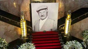 El último aplauso en Bellas Artes a López Tarso El último aplauso en Bellas Artes a López Tarso