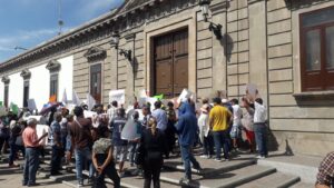 Se Manifiestan habitantes de lo de Juárez Se Manifiestan habitantes de lo de Juárez
