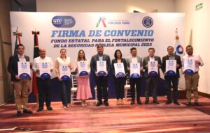 FIRMAN CONVENIO PARA EL FORTALECIMIENTO DE LA SEGURIDAD PÚBLICA MUNICIPAL FIRMAN CONVENIO PARA EL FORTALECIMIENTO DE LA SEGURIDAD PÚBLICA MUNICIPAL