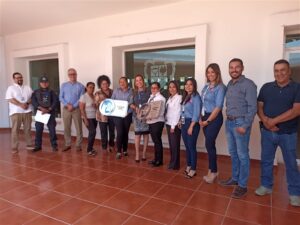 Recibe Pueblo Nuevo Insignia Planet Youth para dos instituciones educativas. Recibe Pueblo Nuevo Insignia Planet Youth para dos instituciones educativas.