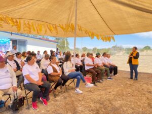 SSG entrega acreditación al Grupo de Ayuda Mutua «Pequeñas Sonrisas» en Acámbaro. SSG entrega acreditación al Grupo de Ayuda Mutua «Pequeñas Sonrisas» en Acámbaro.