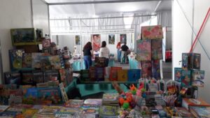 Invita Gloria Cano a irapuatenses a no perderse estos días de cierre en la Feria del Libro Invita Gloria Cano a irapuatenses a no perderse estos días de cierre en la Feria del Libro