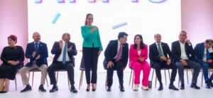 Señala Libia García un gran avance para remodelar el estadio y tener fútbol en Irapuato Señala Libia García un gran avance para remodelar el estadio y tener fútbol en Irapuato