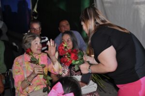 Festejan a las mamás en Semana Cultural de Abasolo Festejan a las mamás en Semana Cultural de Abasolo