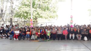 Celebran Día de las Madres en primarias de Irapuato Celebran Día de las Madres en primarias de Irapuato