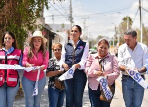 Inauguran Navarro y Libia la tercera etapa de la calle Lomas de San Francisco Inauguran Navarro y Libia la tercera etapa de la calle Lomas de San Francisco