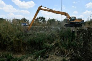 IMPLEMENTAN TRABAJOS PREVENTIVOS EN RÍO GUANANUATO IMPLEMENTAN TRABAJOS PREVENTIVOS EN RÍO GUANANUATO