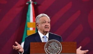 Exhibe López Obrador los privilegios de los ministros de la SCJN Exhibe López Obrador los privilegios de los ministros de la SCJN