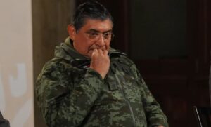 Niega Crescencio Sandoval viajes de lujo a Europa Niega Crescencio Sandoval viajes de lujo a Europa