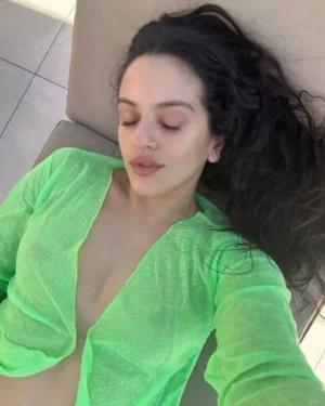 Rosalía responde a rapero que manipuló sus fotos para sexualizarla Rosalía responde a rapero que manipuló sus fotos para sexualizarla