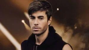 Enrique Iglesias está delicado de salud por la neumonía que padece Enrique Iglesias está delicado de salud por la neumonía que padece